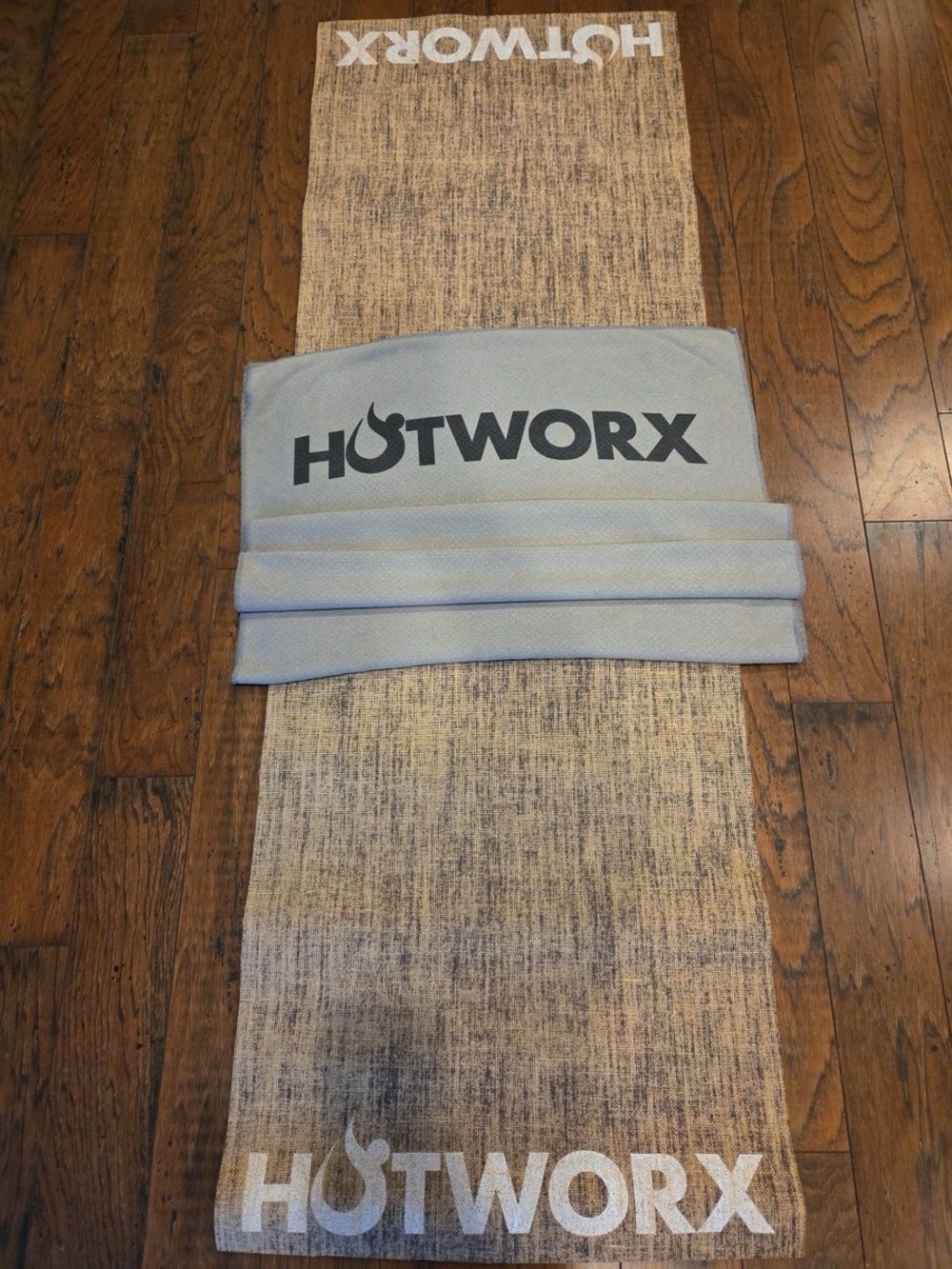 HOTWORX Yoga Mat and Towel Set - Light Gray